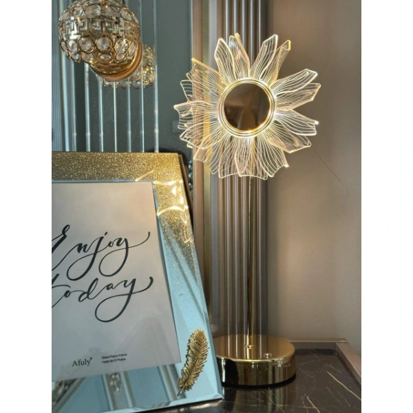 Çiçek Tasarımlı Led Masa Lambası ( Lisinya )