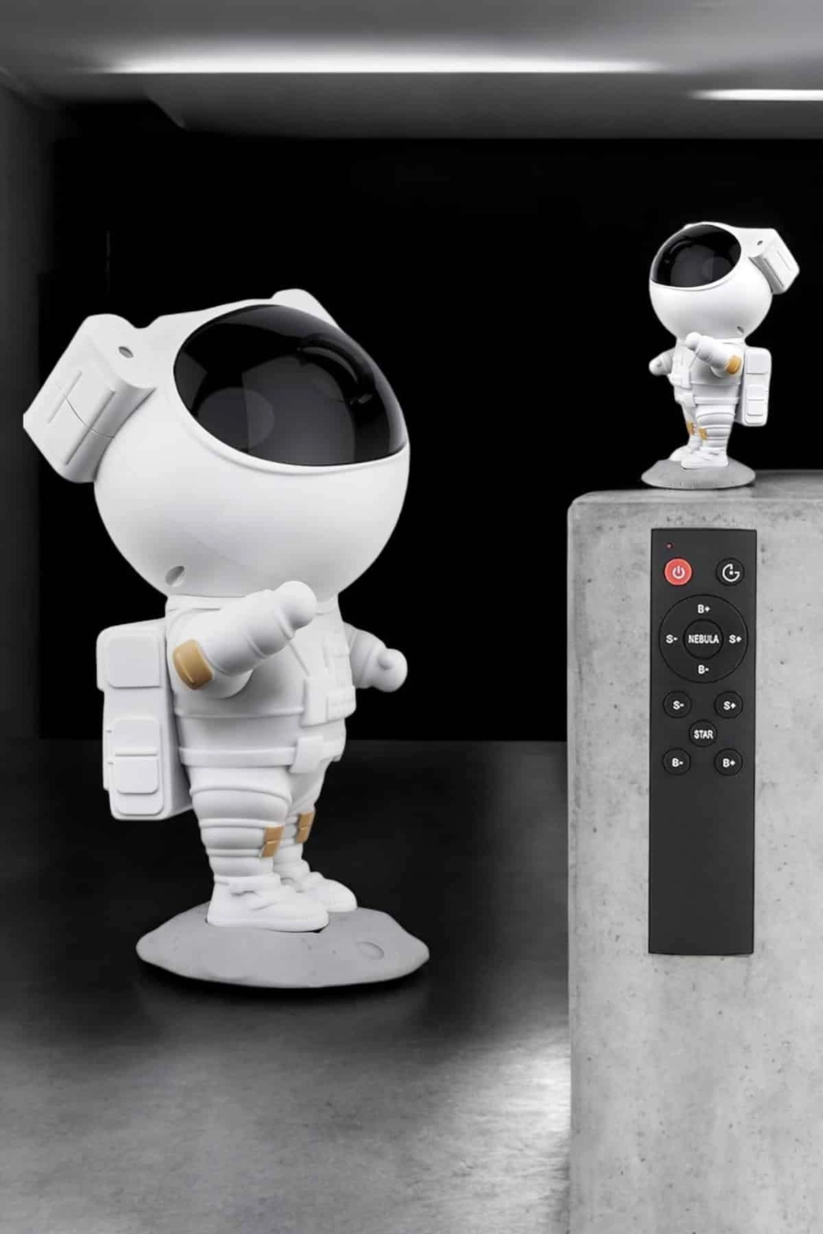 Çocuklara Özel Projeksiyon Astronot Lamba Speaker Sevimli ( Lisinya )