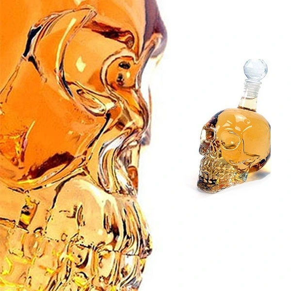Crystal Head Kuru Kafa Cam Şişe 350 Ml ( Lisinya ) Crystal Head Kuru Kafa Cam Şişe 350 Ml ( Lisinya )