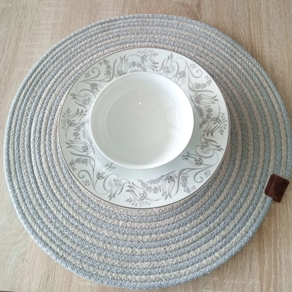 Decohandy 39cm 2 Renk Jüt Örme Supla Amerikan Servis ( Lisinya ) Decohandy 39cm 2 Renk Jüt Örme Supla Amerikan Servis ( Lisinya )