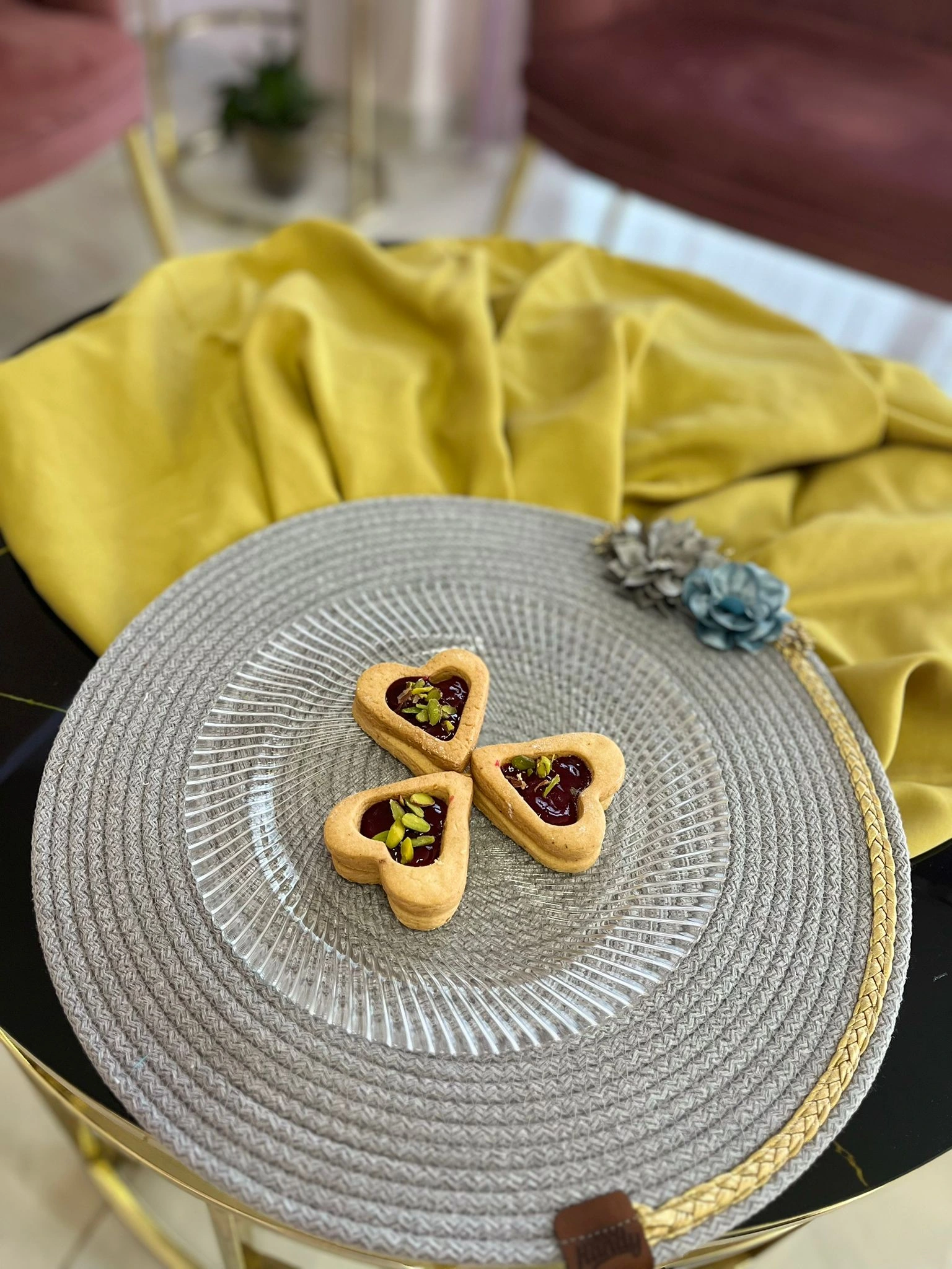 Decohandy 39cm Çiçekli Jüt Örme Supla Amerikan Servis ( Lisinya ) Decohandy 39cm Çiçekli Jüt Örme Supla Amerikan Servis ( Lisinya )