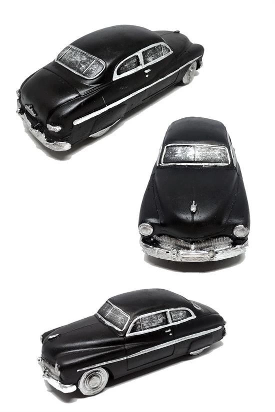 Decotown Nostaljik Klasik Dekoratif Eski Model Araba Biblo Eşyası ( Lisinya ) Decotown Nostaljik Klasik Dekoratif Eski Model Araba Biblo Eşyası ( Lisinya )