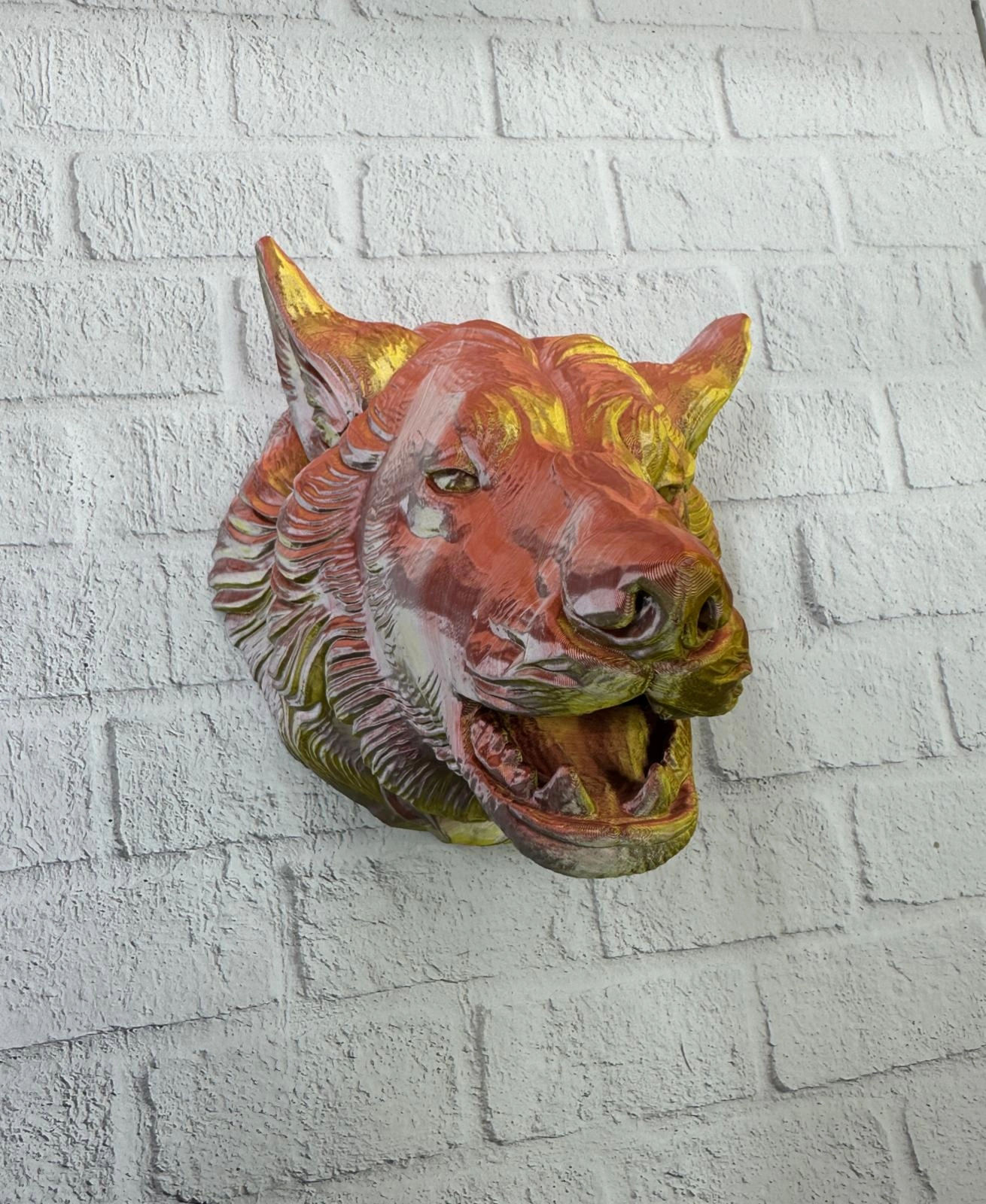 Dekoratif Altın Gold Kurt Duvar Heykeli Asılabilir Hediyelik 25x19 Cm ( Lisinya )