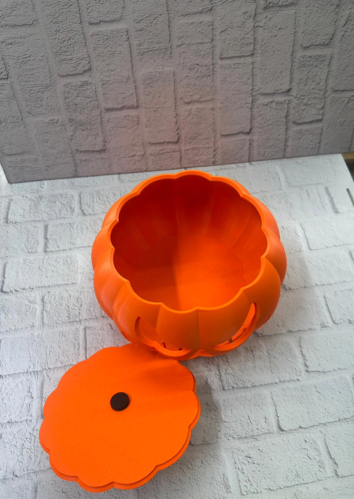 Dekoratif Balkabağı Şekerlik 21×15 Cm Kapaklı Turuncu Kutu ( Lisinya )