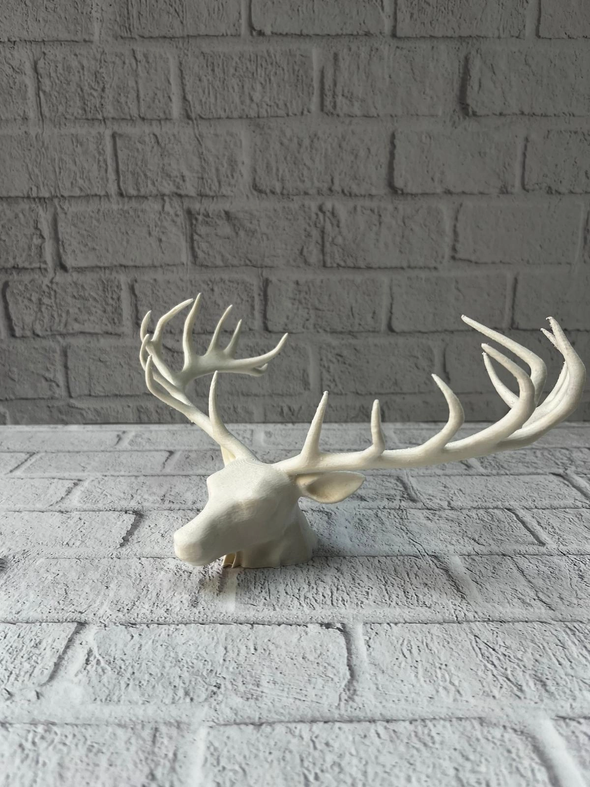 Dekoratif Geyik Başı Heykel 25 Cm Modern Minimal Tasarım ( Lisinya )