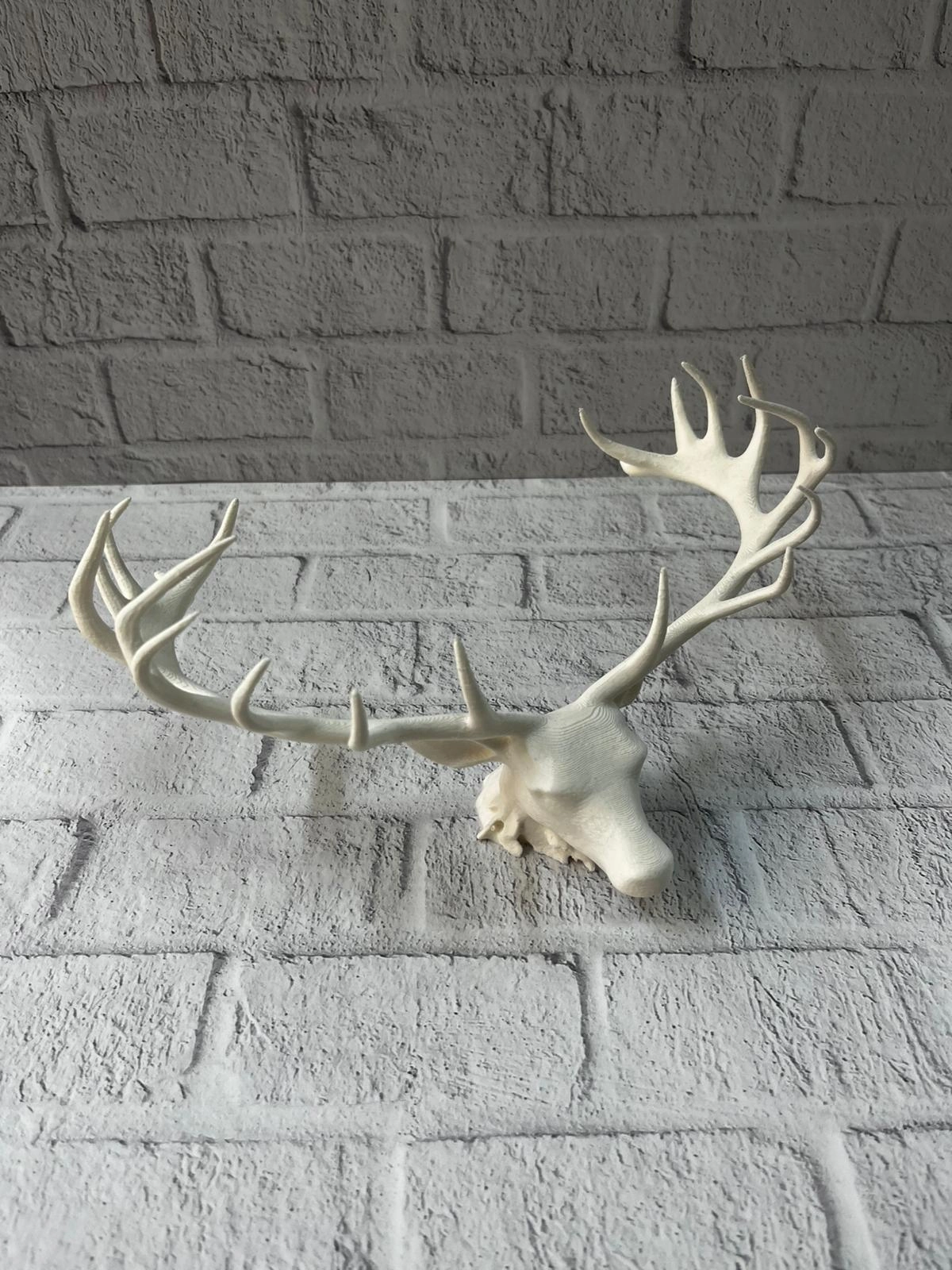 Dekoratif Geyik Başı Heykel 25 Cm Modern Minimal Tasarım ( Lisinya )