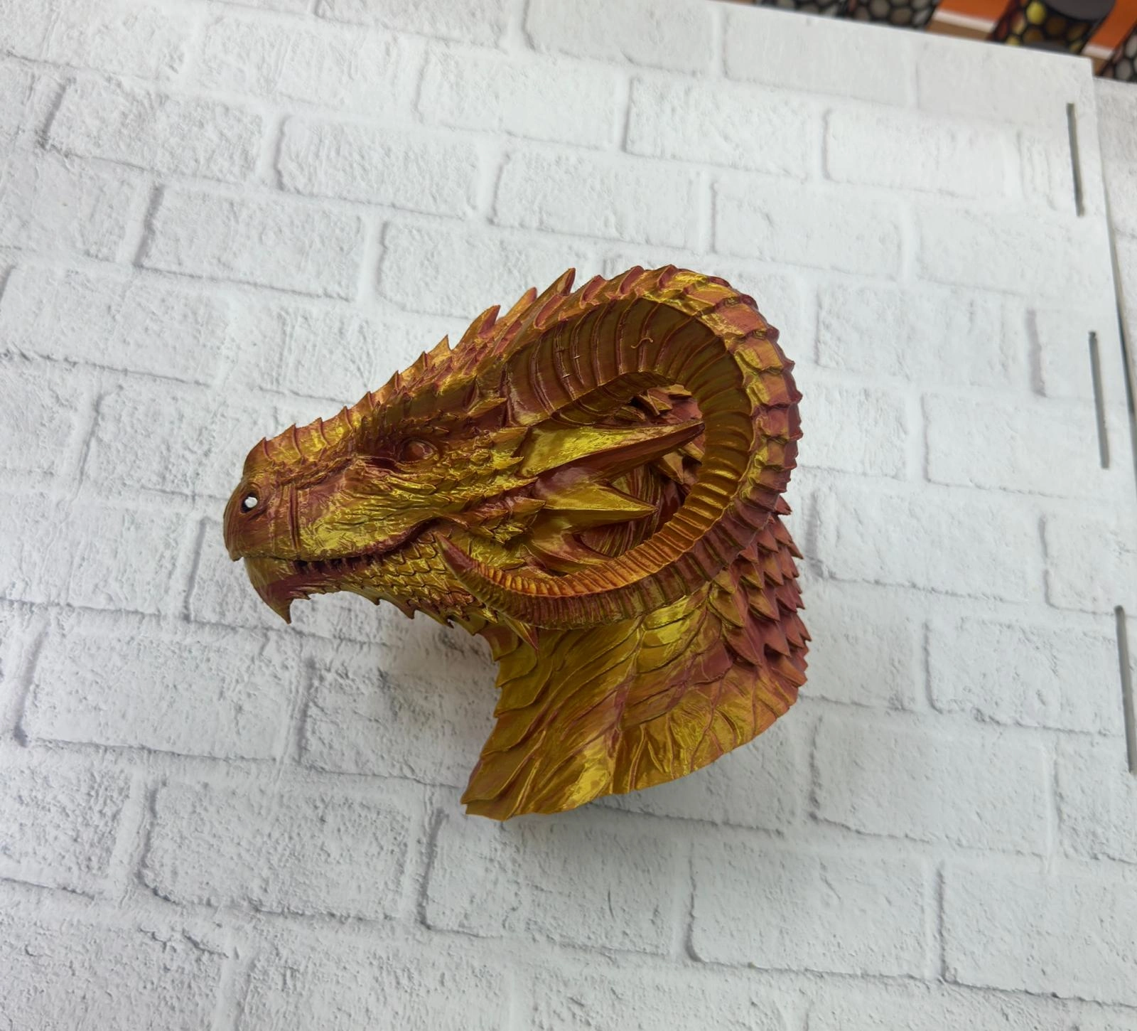 Dekoratif Gold Ejderha Heykeli Koleksiyonluk Fantastik Tasarım ( Lisinya )