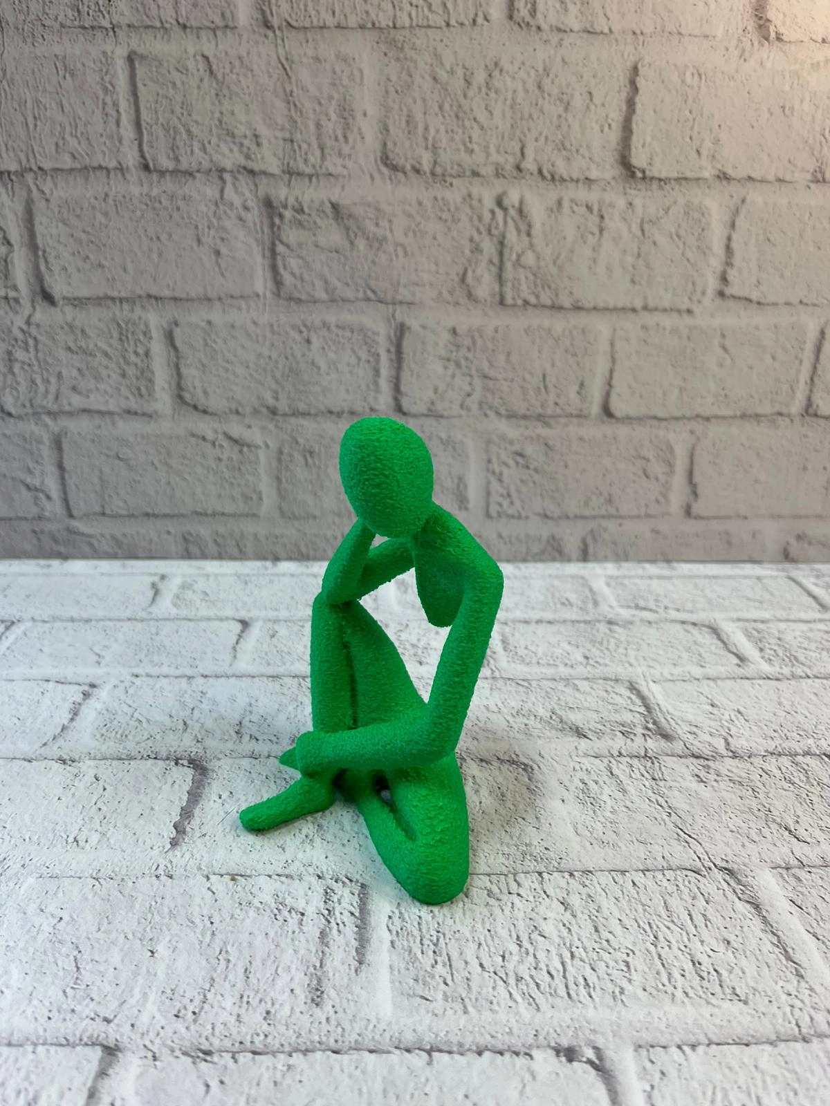 Dekoratif Yeşil İnsan Figürü Modern Masa Ve Raf Süsü ( Lisinya )