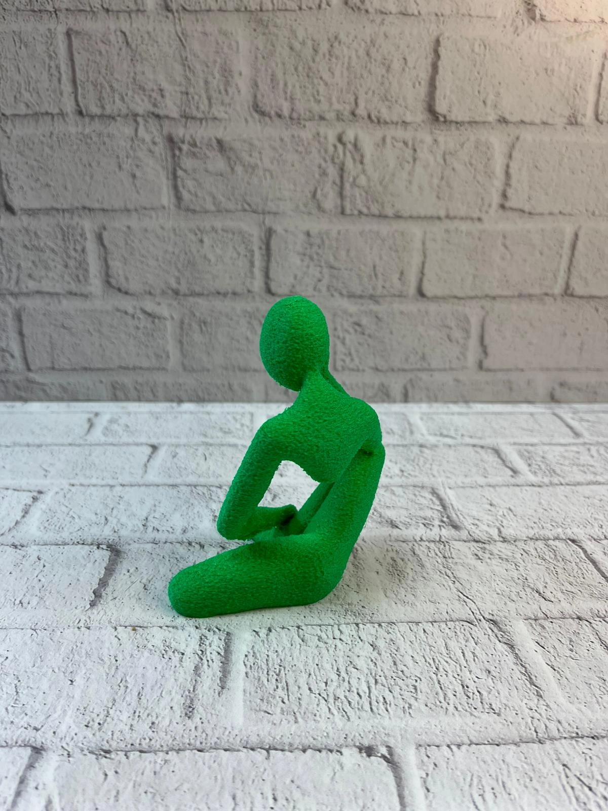 Dekoratif Yeşil İnsan Figürü Modern Masa Ve Raf Süsü ( Lisinya )