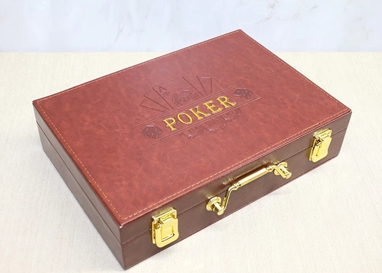 Deri Çantalı 200 Chip Ve 2 Adet İskambil Kağitına Sahip Poker Oyunu Alk4229 ( Lisinya ) Deri Çantalı 200 Chip Ve 2 Adet İskambil Kağitına Sahip Poker Oyunu Alk4229 ( Lisinya )