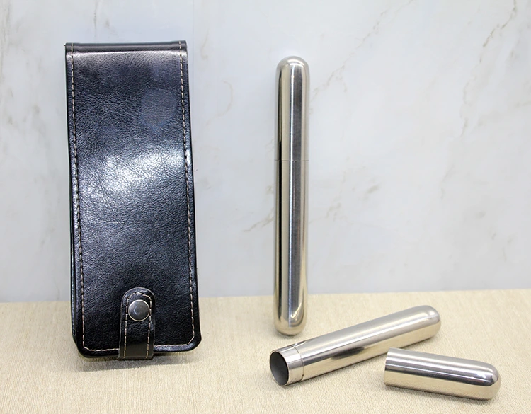 Deri Kılıflı İkili Paslanmaz Çelik Puro Tüpü ( Lisinya ) Deri Kılıflı İkili Paslanmaz Çelik Puro Tüpü ( Lisinya )