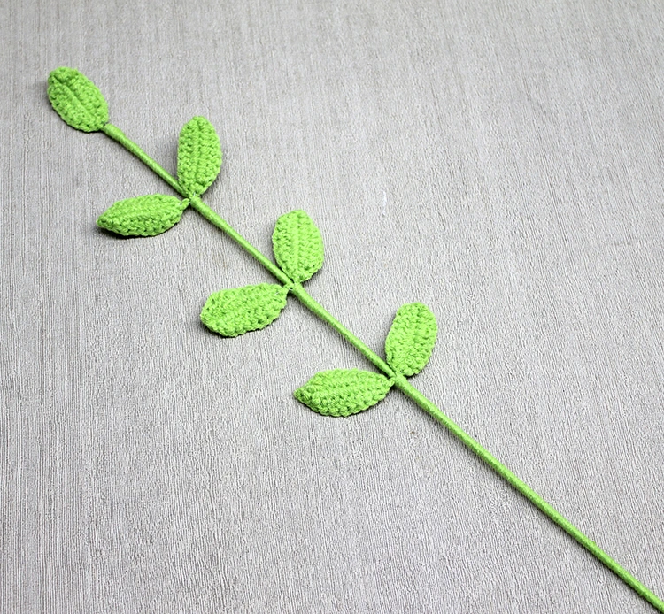 El Örgüsü Çiçek Dalı ( Lisinya ) El Örgüsü Çiçek Dalı ( Lisinya )