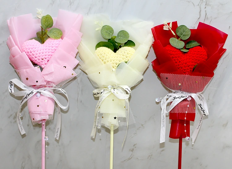 El Örgüsü Kalp Çiçeği Buketi ( Lisinya ) El Örgüsü Kalp Çiçeği Buketi ( Lisinya )