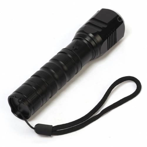 F-82 T6 Led Zoomlu 2000 Lm Yüksek Işık Şarjlı El Feneri ( Lisinya ) F-82 T6 Led Zoomlu 2000 Lm Yüksek Işık Şarjlı El Feneri ( Lisinya )