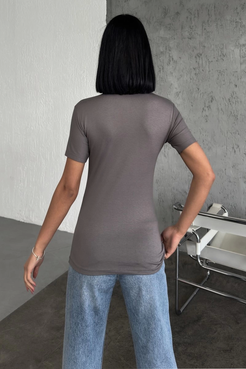 Rahat Ve Şık Kısa Kollu Bisiklet Yaka Likralı Viskon Penye Body Füme ( Lisinya ) Rahat Ve Şık Kısa Kollu Bisiklet Yaka Likralı Viskon Penye Body Füme ( Lisinya )