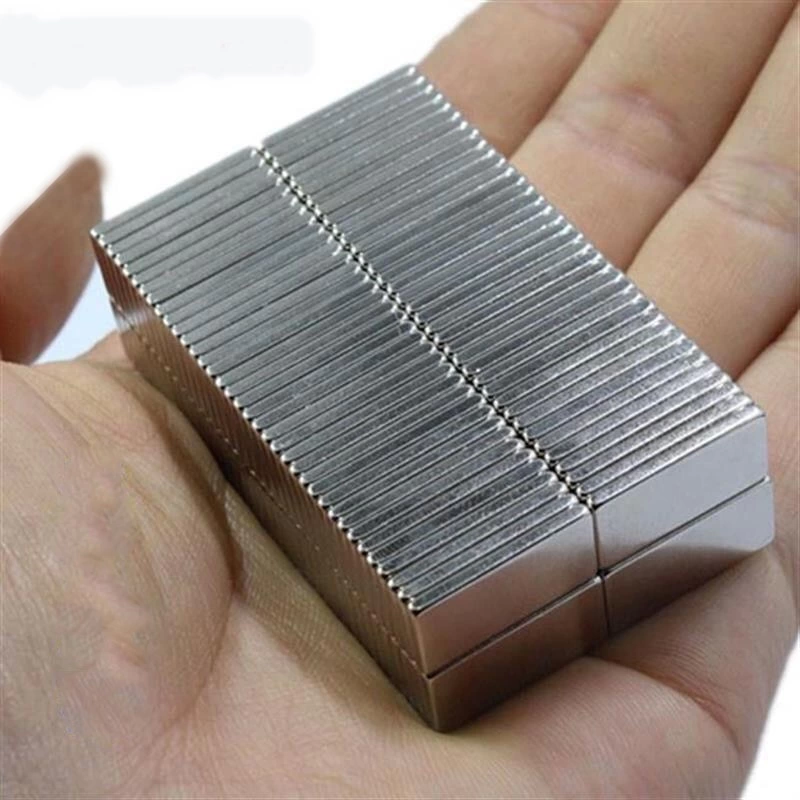 N35 20x10x2 Mm Neodyum Mıknatıs 40 Adet, Köşeli, Nikel Kaplamalı Kaliteli Ve Dayanıklı Ürün ( Lisinya ) N35 20x10x2 Mm Neodyum Mıknatıs 40 Adet, Köşeli, Nikel Kaplamalı Kaliteli Ve Dayanıklı Ürün ( Lisinya )