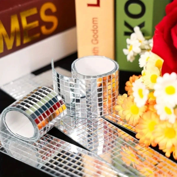 Gümüş Renk Aynalı Dekor Bandı Kendinden Yapışkanlı 1 Metre X 4 Cm ( Lisinya ) Gümüş Renk Aynalı Dekor Bandı Kendinden Yapışkanlı 1 Metre X 4 Cm ( Lisinya )