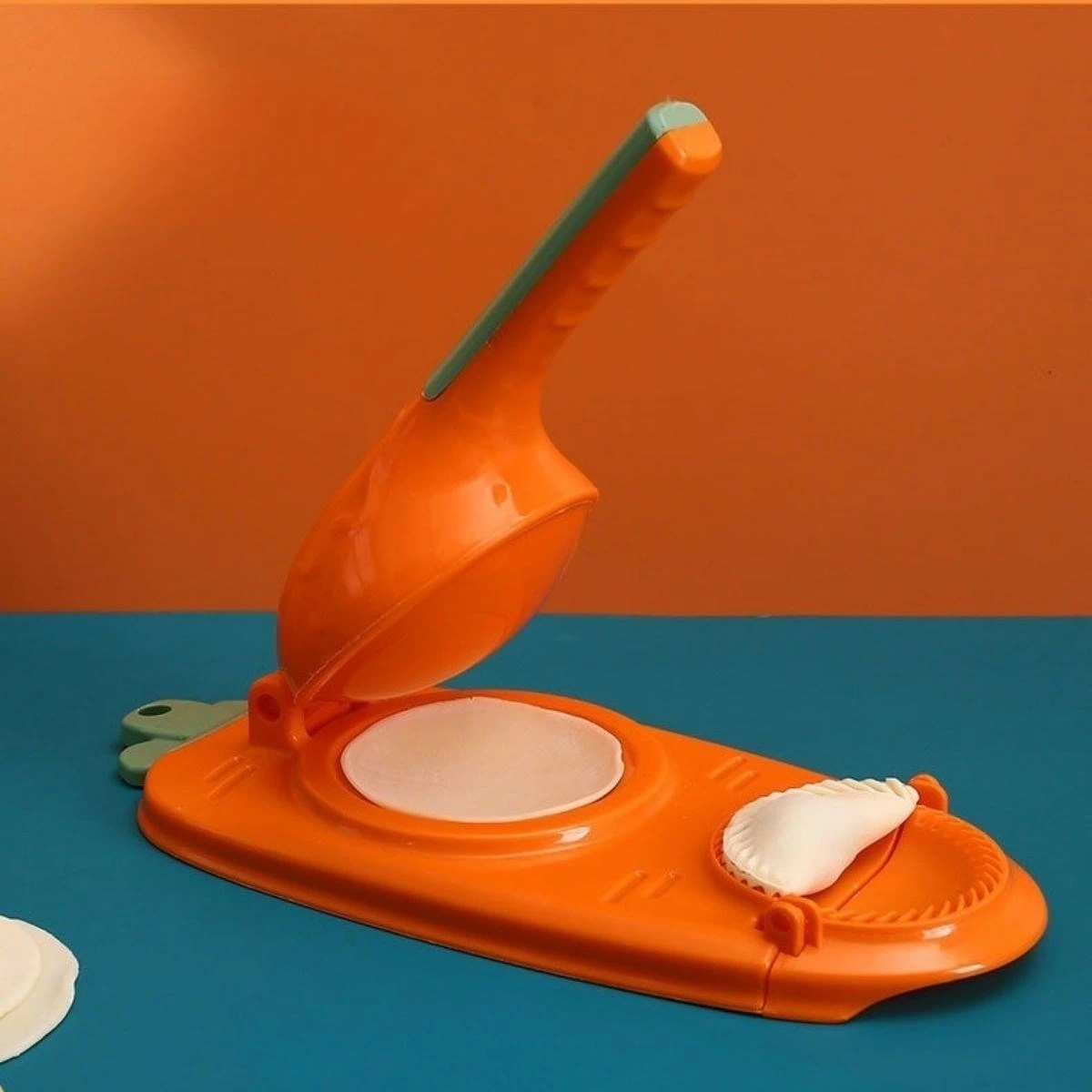 Havuç Tasarımlı Şık Pratik Börek Mantı Hamuru Presleme Börek Yapma Kalıbı ( Lisinya ) Havuç Tasarımlı Şık Pratik Börek Mantı Hamuru Presleme Börek Yapma Kalıbı ( Lisinya )