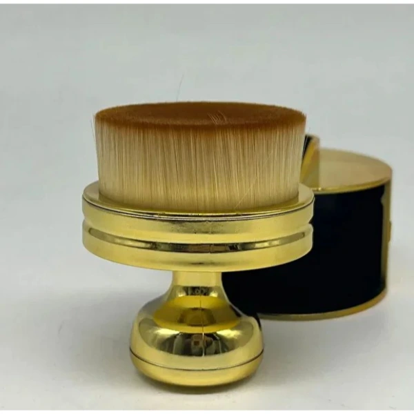 Hazneli Lastik Parlatma Fırçası ( Lisinya ) Hazneli Lastik Parlatma Fırçası ( Lisinya )