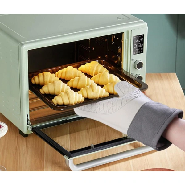 Isıya Dayanıklı Silikon Fırın Eldiveni ( Lisinya ) Isıya Dayanıklı Silikon Fırın Eldiveni ( Lisinya )
