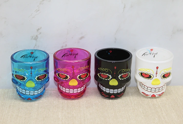 İstanbul Temalı Cam Kurukafa Shot Bardak Renkli Model 2 ( Lisinya ) İstanbul Temalı Cam Kurukafa Shot Bardak Renkli Model 2 ( Lisinya )