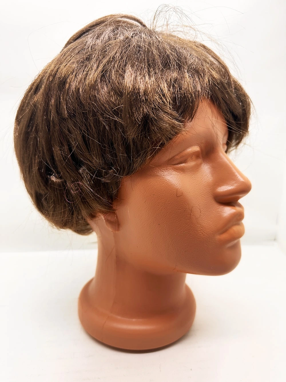Kahverengi Kısa Kesim İçi Astarlı Erkek Peruğu ( Lisinya ) Kahverengi Kısa Kesim İçi Astarlı Erkek Peruğu ( Lisinya )