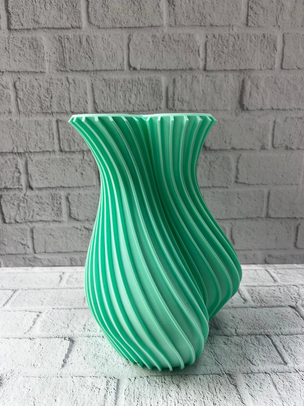 Kalpli Turkuaz Dekoratif Vazo 24 Cm Modern Şık Tasarım ( Lisinya )