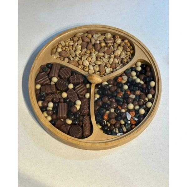 Kapaklı 3 Bölmeli Çerezlik ( Lisinya ) Kapaklı 3 Bölmeli Çerezlik ( Lisinya )