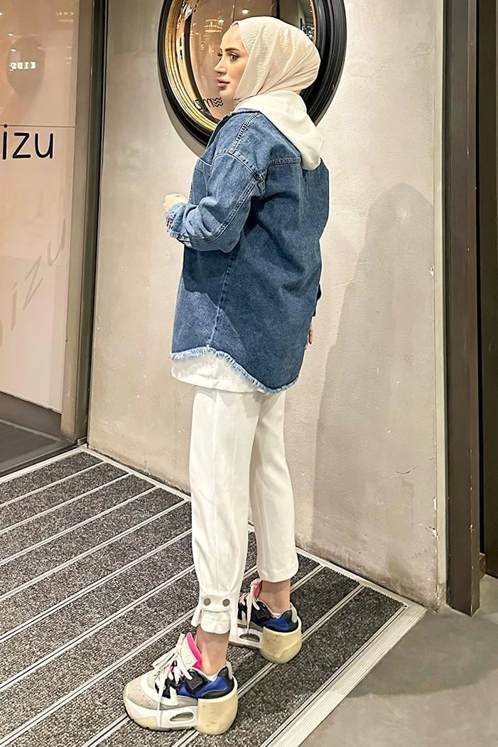 Koyu Mavi Kar Yıkama Püskül Detay Kot Ceket Oversize ( Lisinya ) Koyu Mavi Kar Yıkama Püskül Detay Kot Ceket Oversize ( Lisinya )