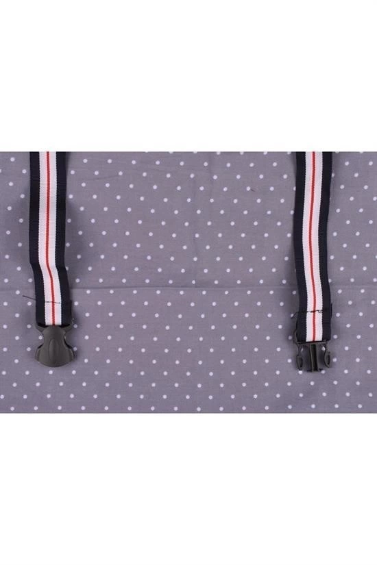 Kullanışlı Bebek Emzirme Önlüğü Gri Puantiyeli ( Lisinya ) Kullanışlı Bebek Emzirme Önlüğü Gri Puantiyeli ( Lisinya )