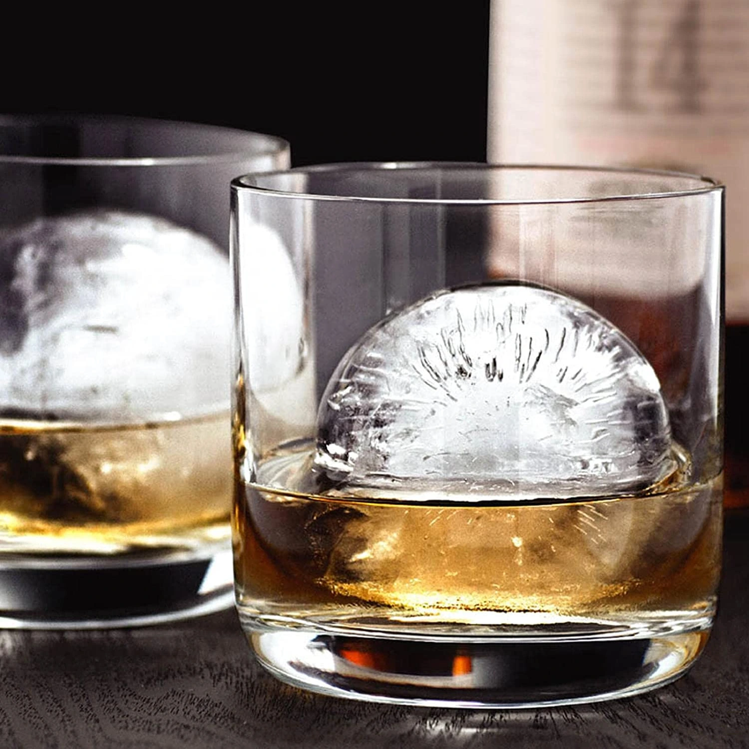 Küre Şeklinde Buz Yapma Kalıbı ( Lisinya ) Küre Şeklinde Buz Yapma Kalıbı ( Lisinya )