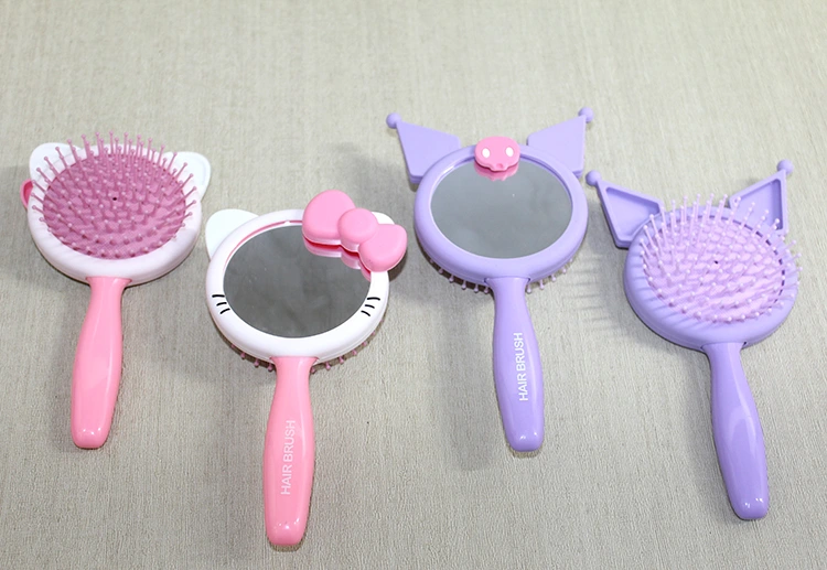 Kuromi, Hello Kitty Aynalı Tarak ( Lisinya ) Kuromi, Hello Kitty Aynalı Tarak ( Lisinya )