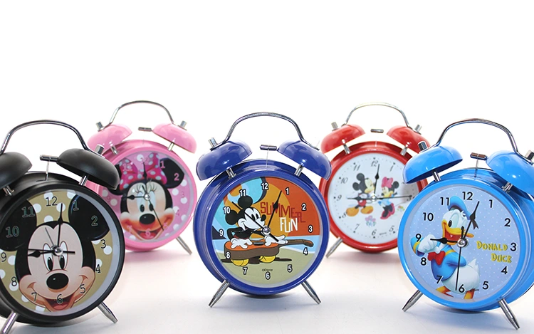 Kuromi, Hello Kitty, Mickey Mouse Masa Üstü Çalar Saat ( Lisinya ) Kuromi, Hello Kitty, Mickey Mouse Masa Üstü Çalar Saat ( Lisinya )