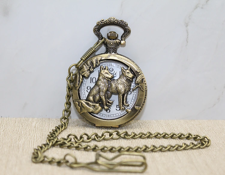 Kurt Tasarımlı Köstekli Saat Model 2 ( Lisinya ) Kurt Tasarımlı Köstekli Saat Model 2 ( Lisinya )