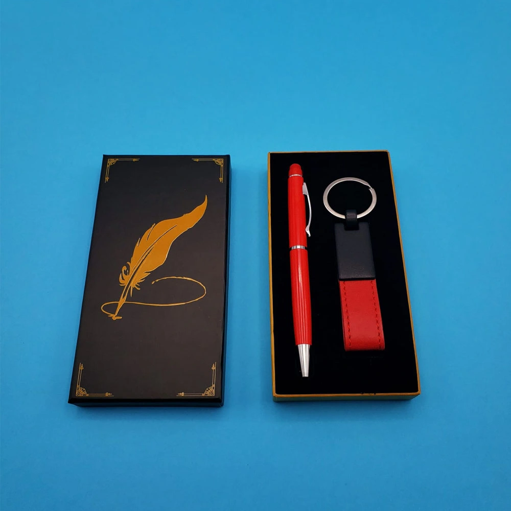 Kutulu Kırmızı Deri Anahtarlık Ve Touchpen Tükenmez Kalem Hediye Seti ( Lisinya ) Kutulu Kırmızı Deri Anahtarlık Ve Touchpen Tükenmez Kalem Hediye Seti ( Lisinya )