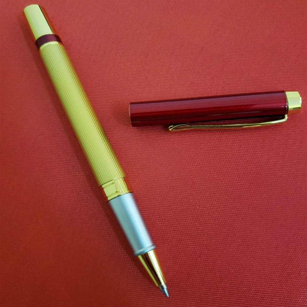 Kutulu Kırmızı Gold Tasarım Roller Kalem ( Lisinya ) Kutulu Kırmızı Gold Tasarım Roller Kalem ( Lisinya )
