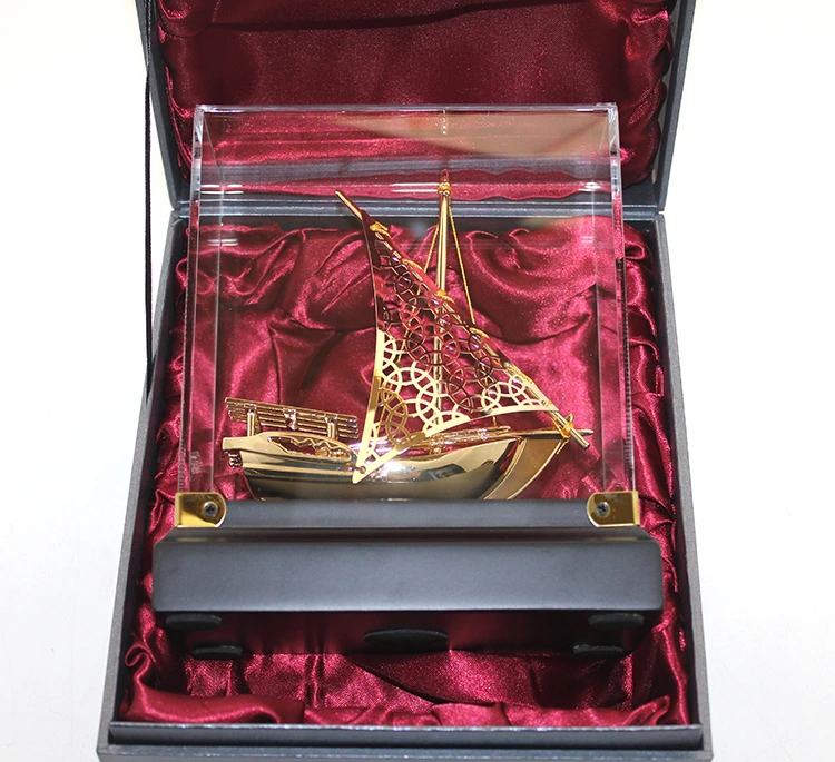 Kutulu Pirinç Gemi ( Lisinya )