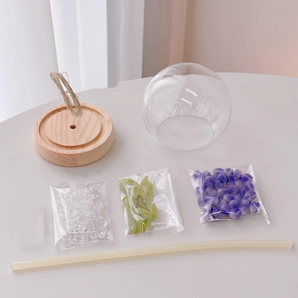 Led Işıklı Kendin Yap Lale Cam Küre ( Lisinya ) Led Işıklı Kendin Yap Lale Cam Küre ( Lisinya )