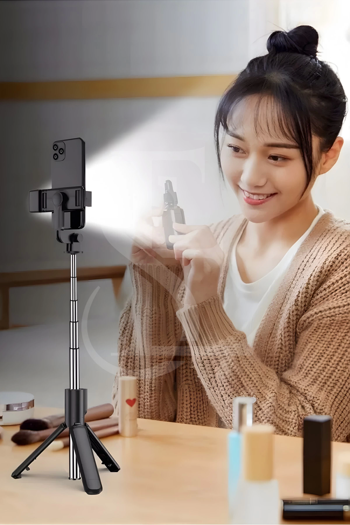 Led Işıklı Selfie Çubuğu Bluetooth Kumandalı Kablosuz Tripot Selfie Monopod Selfie Stick ( Lisinya ) Led Işıklı Selfie Çubuğu Bluetooth Kumandalı Kablosuz Tripot Selfie Monopod Selfie Stick ( Lisinya )