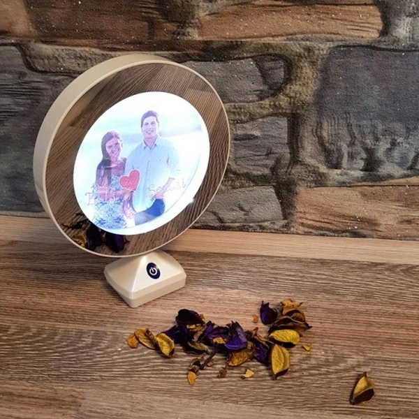 Led Işıklı Sihirli Ayna Çerçeve ( Lisinya ) Led Işıklı Sihirli Ayna Çerçeve ( Lisinya )