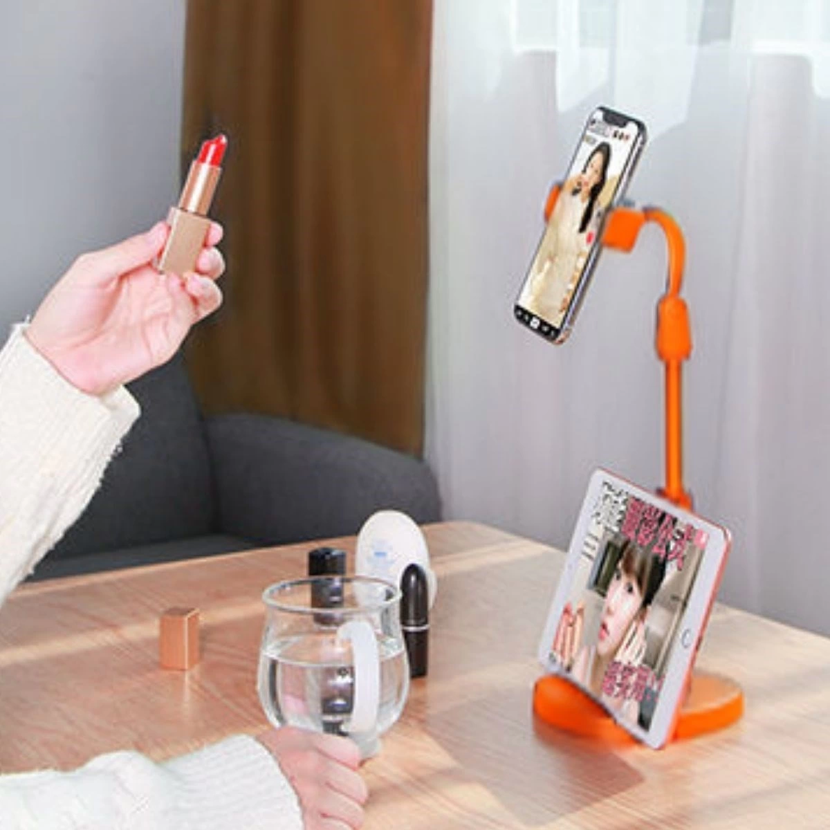 Masa Üstü Tablet Ve Telefon Tutucu Plastik Aparat Turuncu Telefon Standı ( Lisinya )