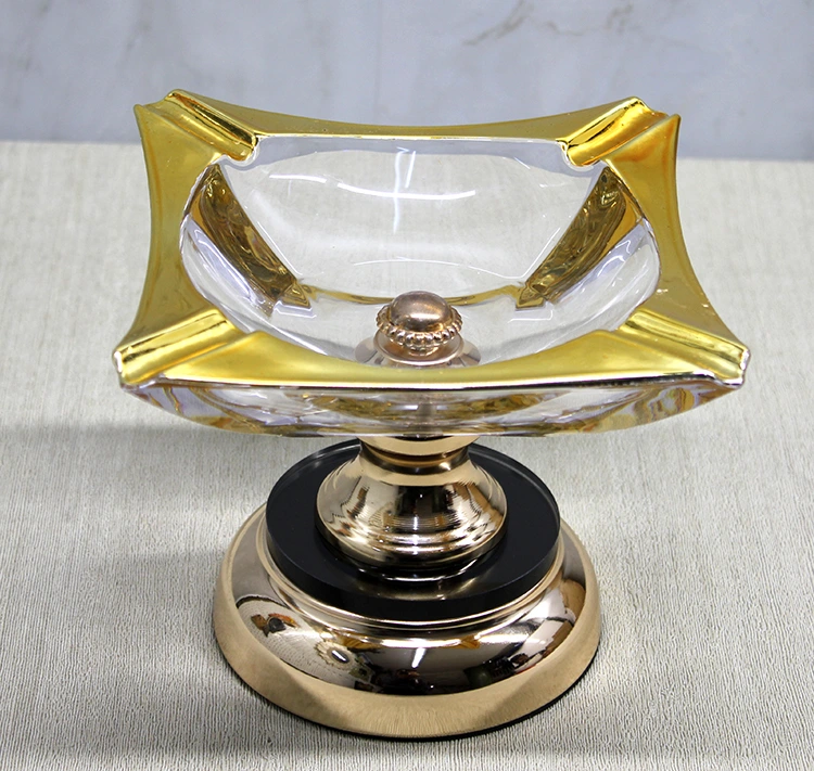 Metal Ayaklı Cam Küllük Model 3 ( Lisinya ) Metal Ayaklı Cam Küllük Model 3 ( Lisinya )