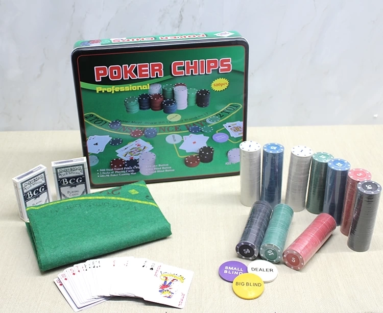 Metal Kutulu 500 Chip Ve 2 Adet İskambil  Kağit Setine Sahip Poker Oyunu Alk3540 ( Lisinya )