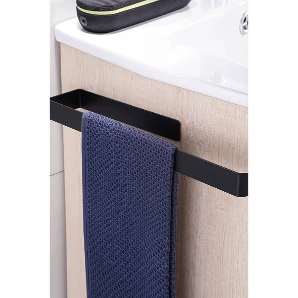 Metal Mat Siyah Havluluk ( Lisinya ) Metal Mat Siyah Havluluk ( Lisinya )