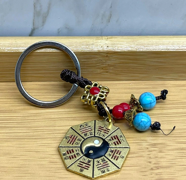 Metal Renkli Yin Yang Anahtarlık ( Lisinya ) Metal Renkli Yin Yang Anahtarlık ( Lisinya )