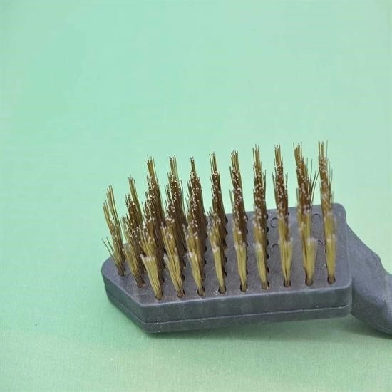 Metal Tel Fırça Plastik Saplı Pas Kir Sökme Temizleme Fırçası ( Lisinya ) Metal Tel Fırça Plastik Saplı Pas Kir Sökme Temizleme Fırçası ( Lisinya )