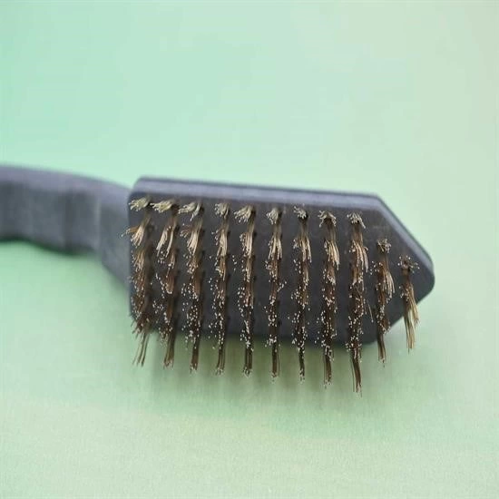 Metal Tel Fırça Plastik Saplı Pas Kir Sökme Temizleme Fırçası ( Lisinya ) Metal Tel Fırça Plastik Saplı Pas Kir Sökme Temizleme Fırçası ( Lisinya )