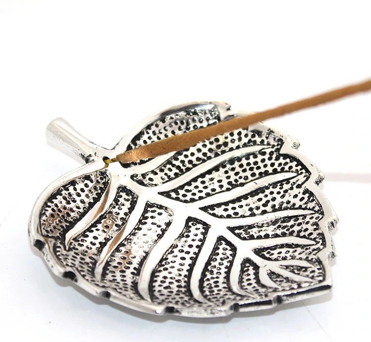 Metal Yaprak Tasarımlı Tütsülük Model 1 ( Lisinya ) Metal Yaprak Tasarımlı Tütsülük Model 1 ( Lisinya )