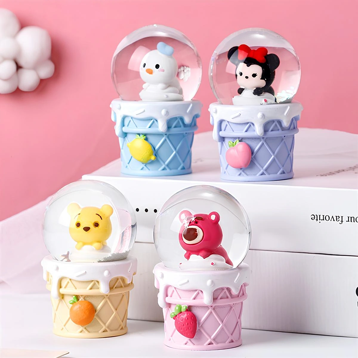 Mickey Mouse Işıklı Kar Küresi Model 1 ( Lisinya )