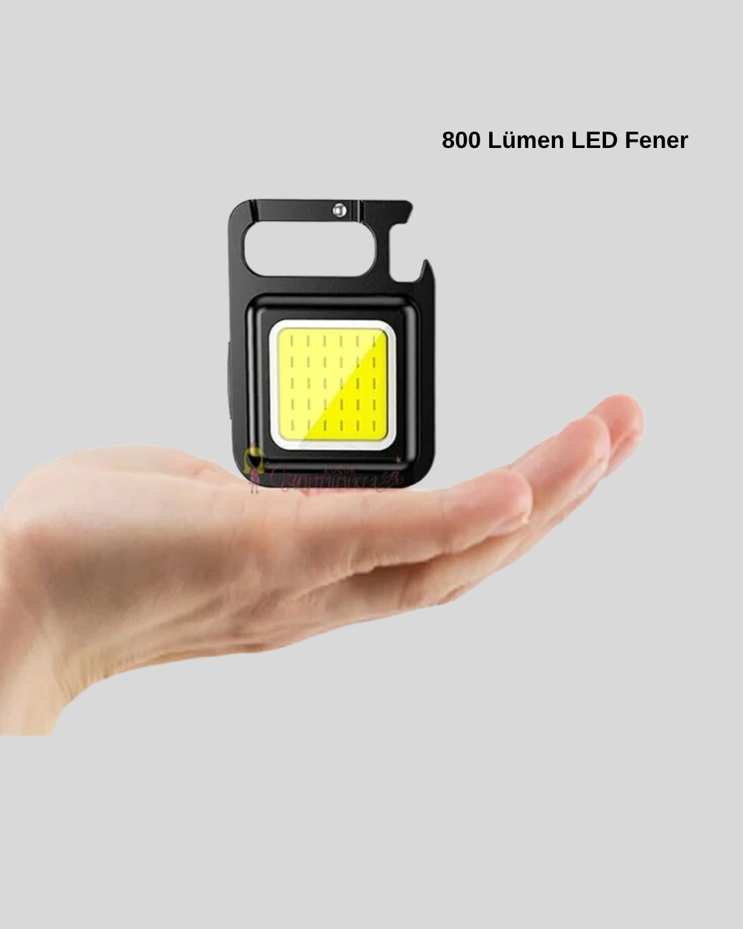 Mini 800 Lümen Led El Feneri – Usb Şarjlı, 3 Kademeli Işık, Şişe Açacaklı Taşınabilir Tasarım ( Lisinya )